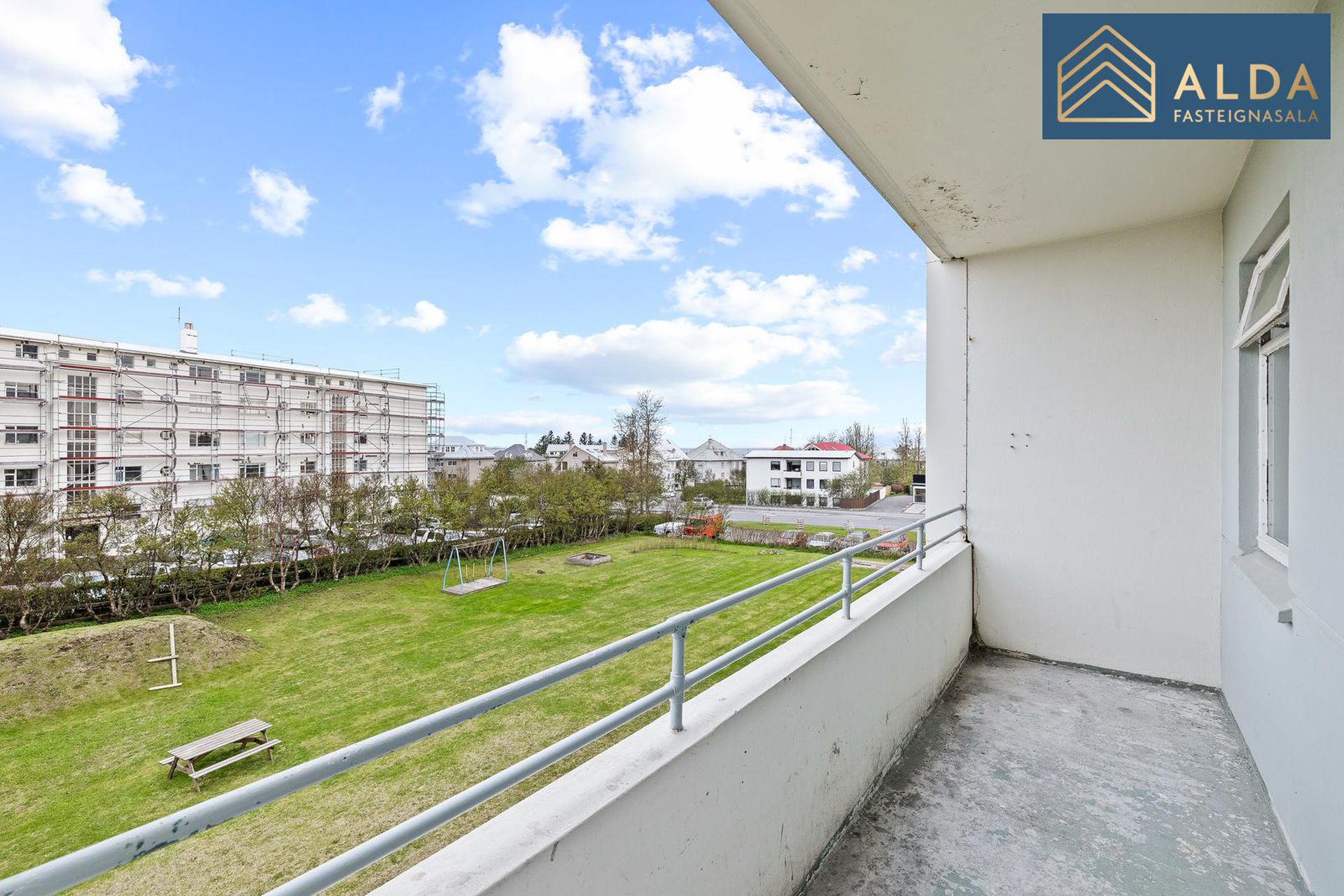 Hjarðarhagi 64, 107 Reykjavík