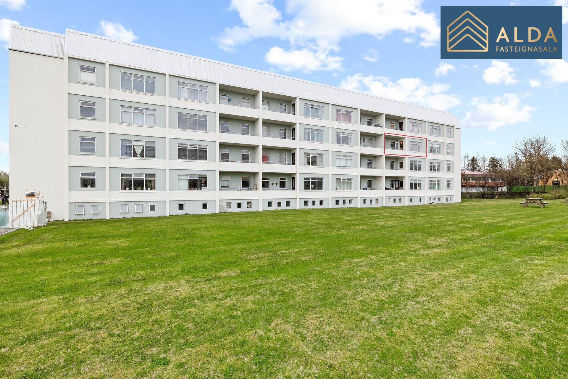 Hjarðarhagi 64, 107 Reykjavík