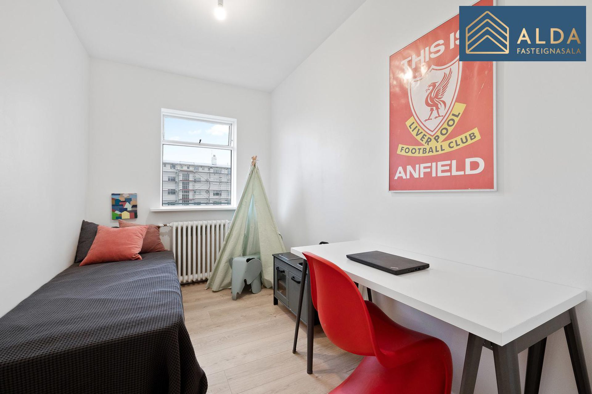 Hjarðarhagi 64, 107 Reykjavík