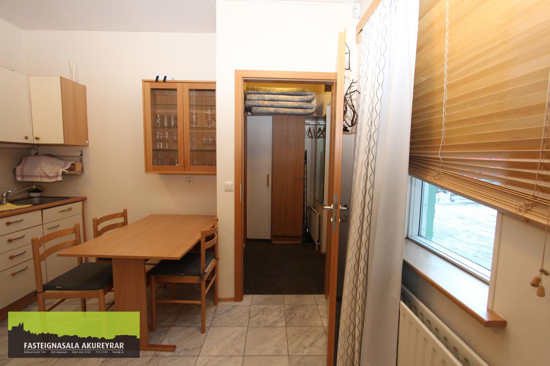 Hafnarstræti 100, 600 Akureyri