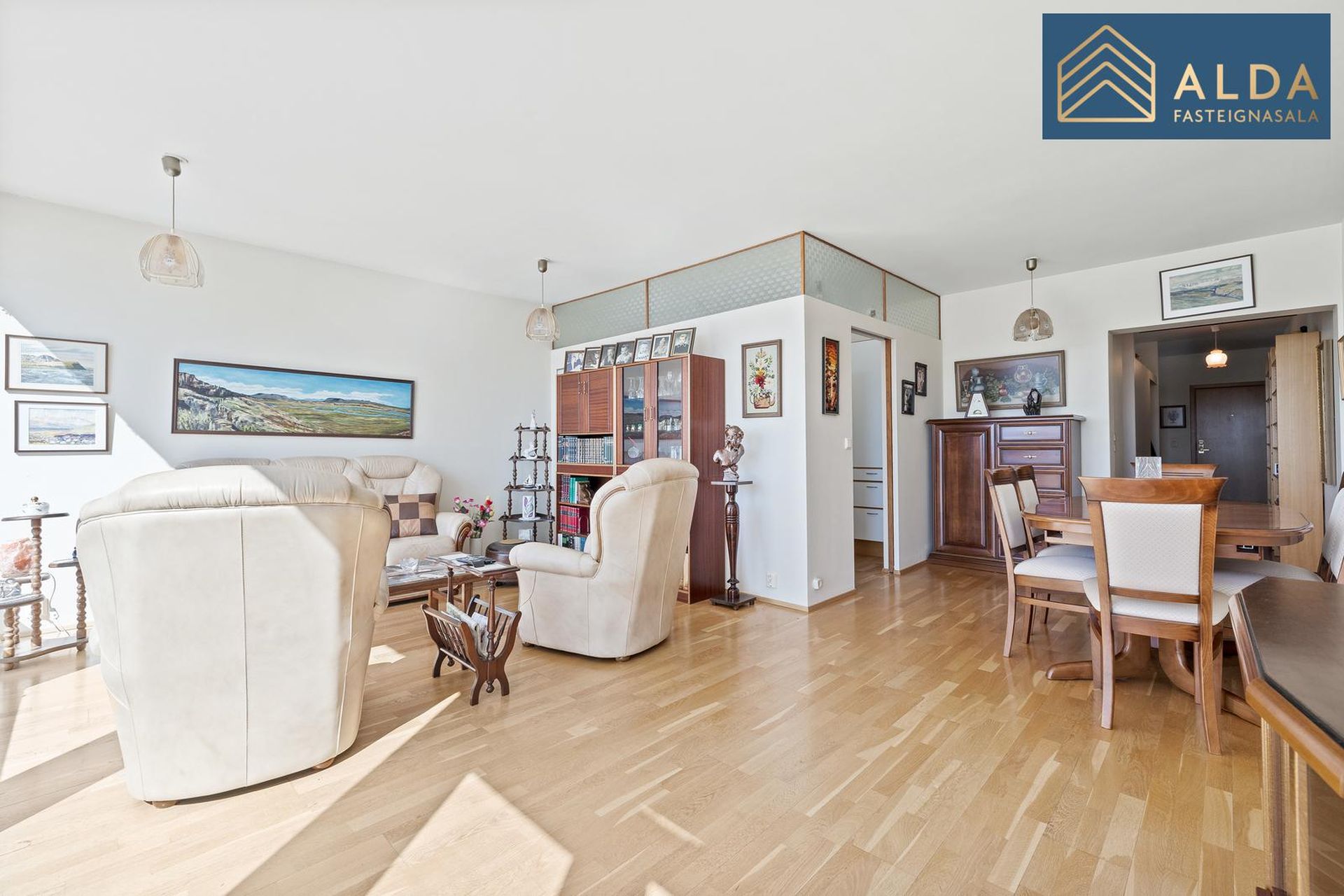 Sólheimar 25, 104 Reykjavík