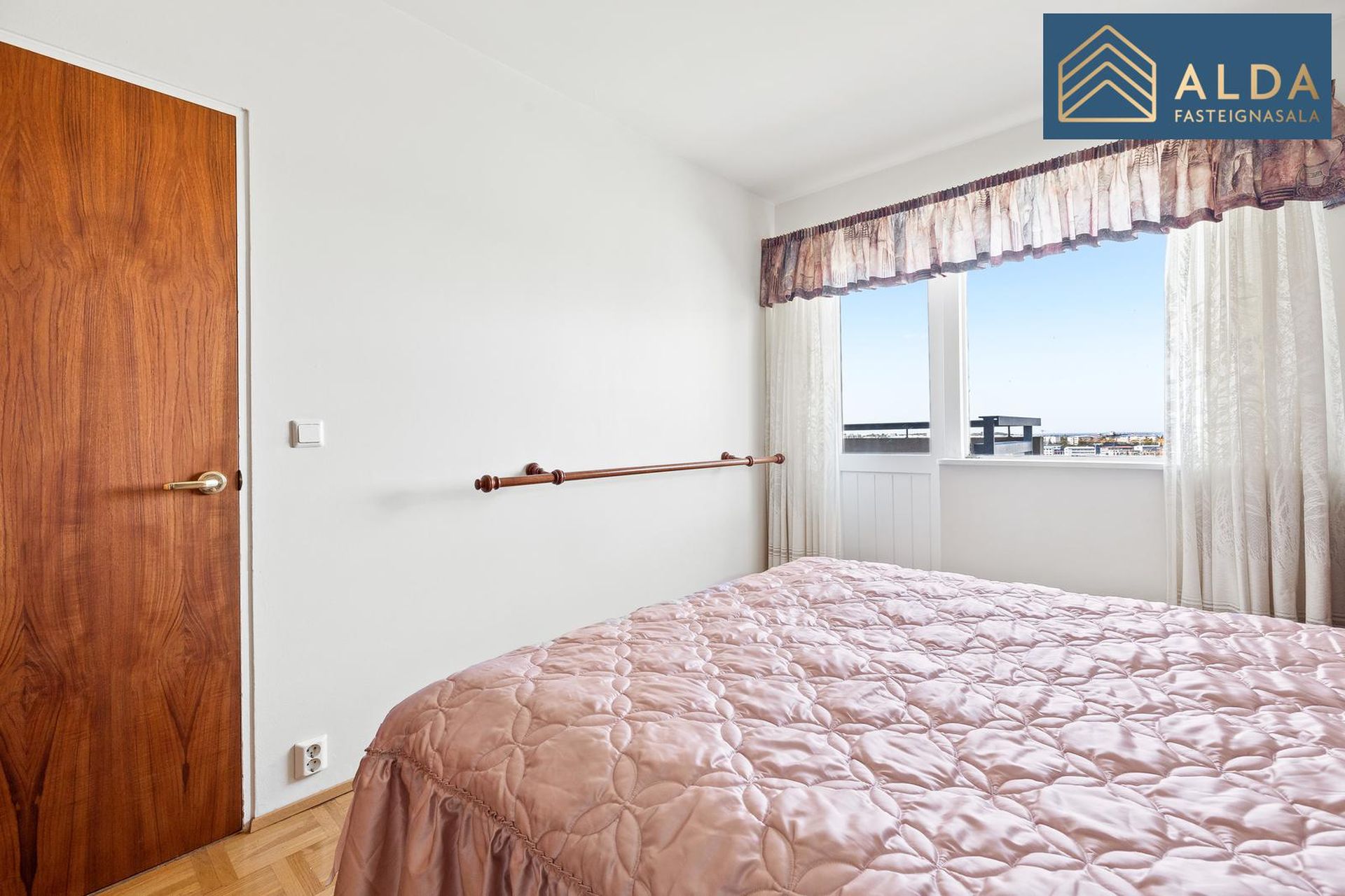 Sólheimar 25, 104 Reykjavík