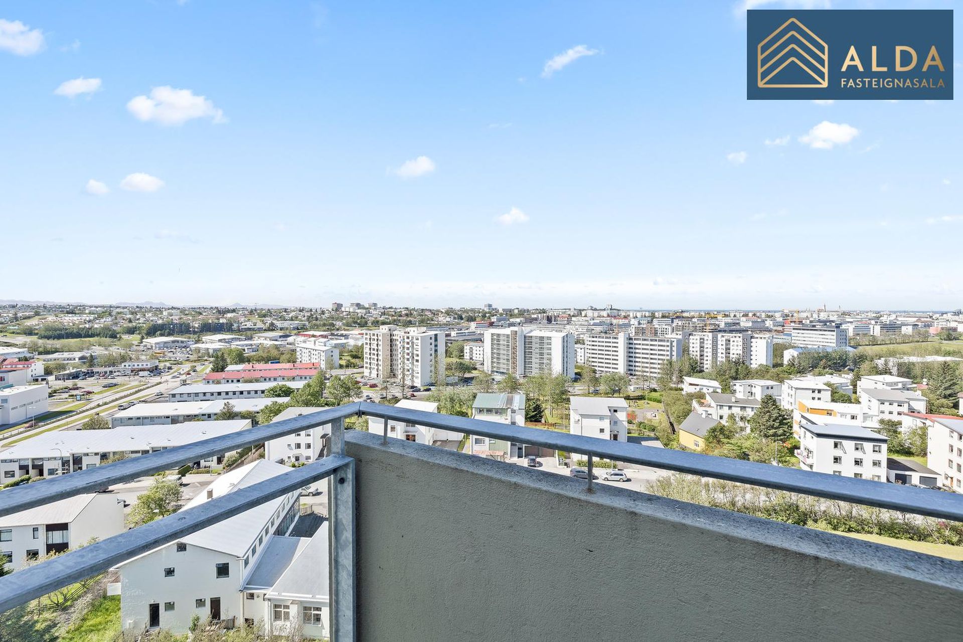 Sólheimar 25, 104 Reykjavík