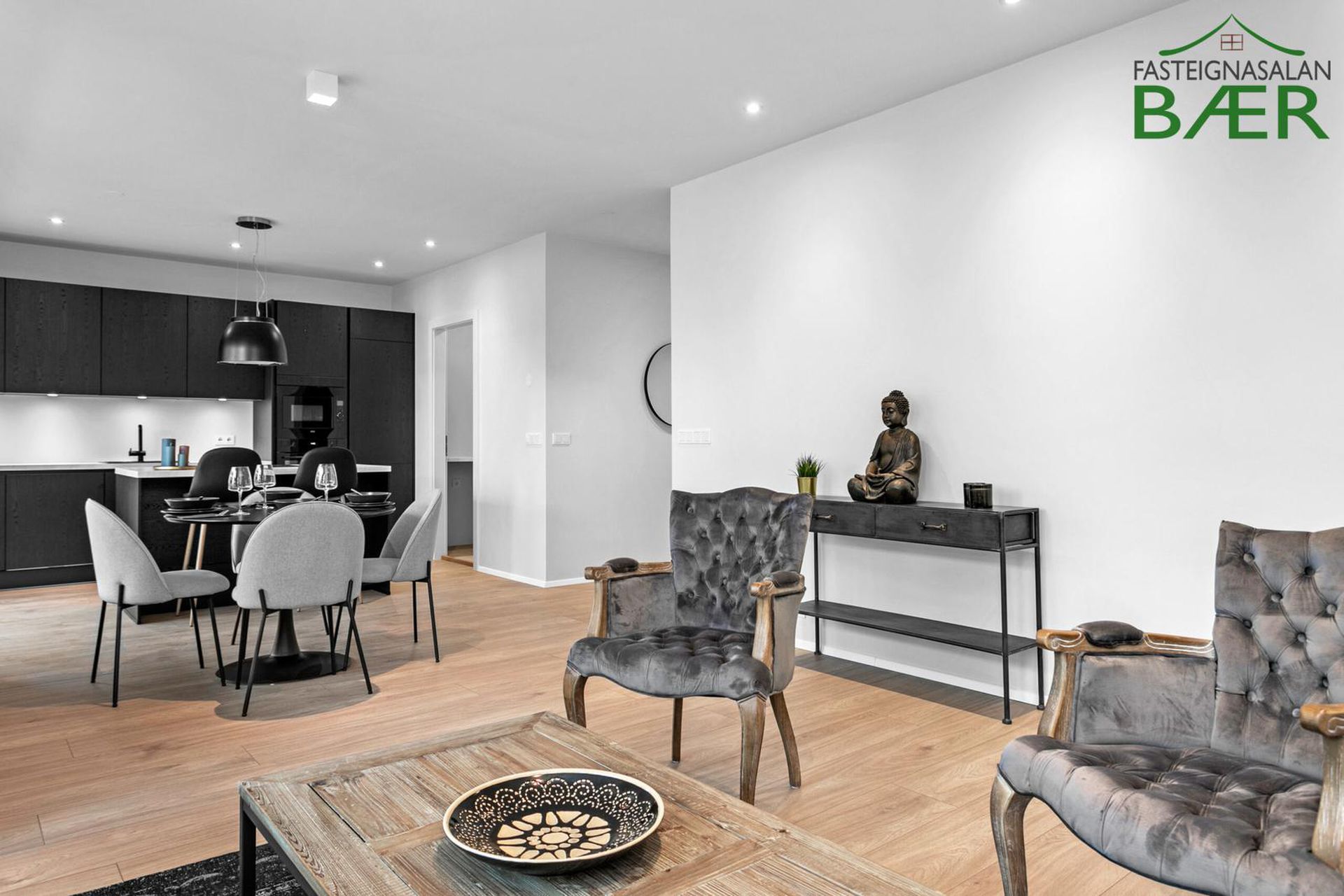 Smyrilshlíð 16, 102 Reykjavík