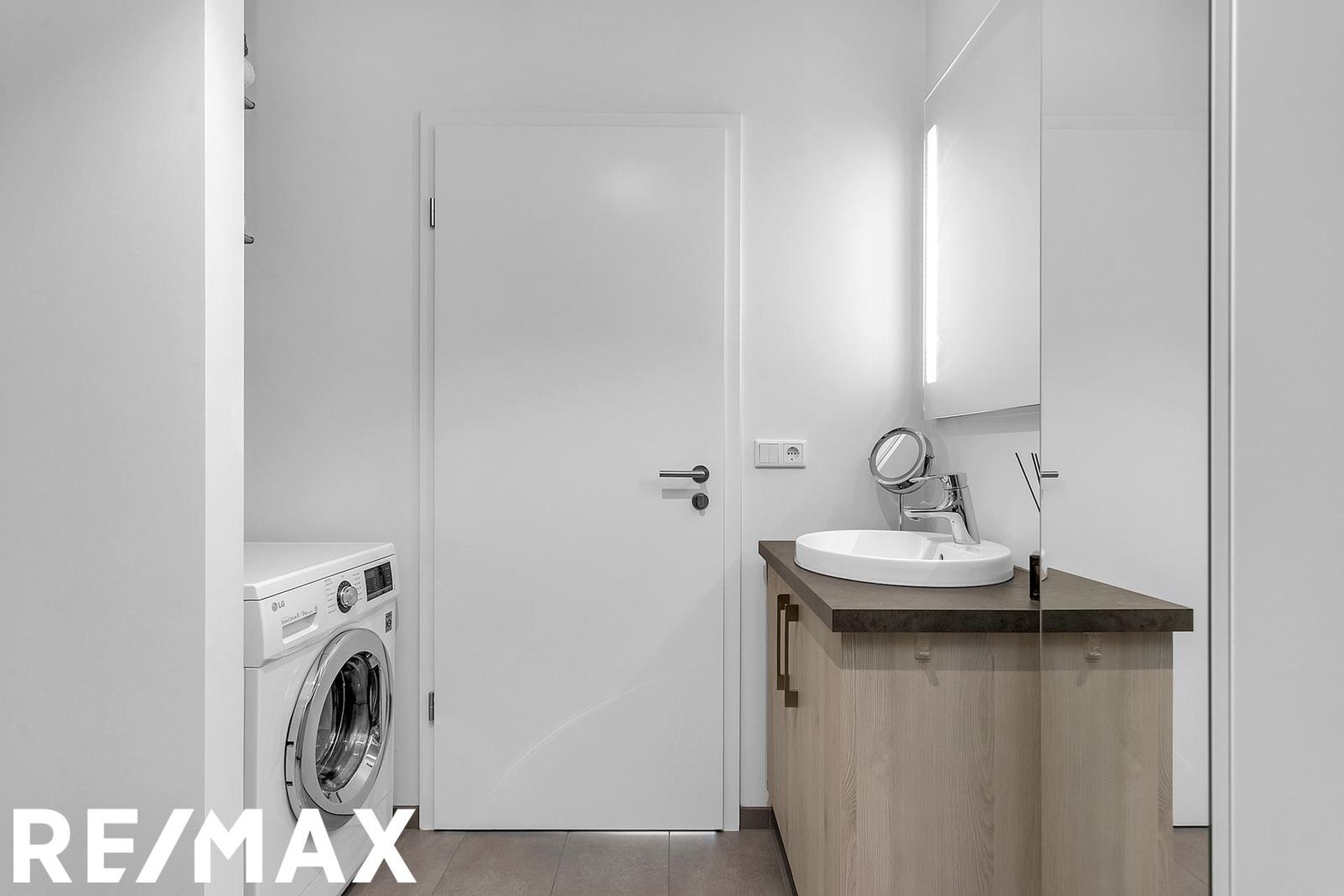 Smyrilshlíð 2, 102 Reykjavík