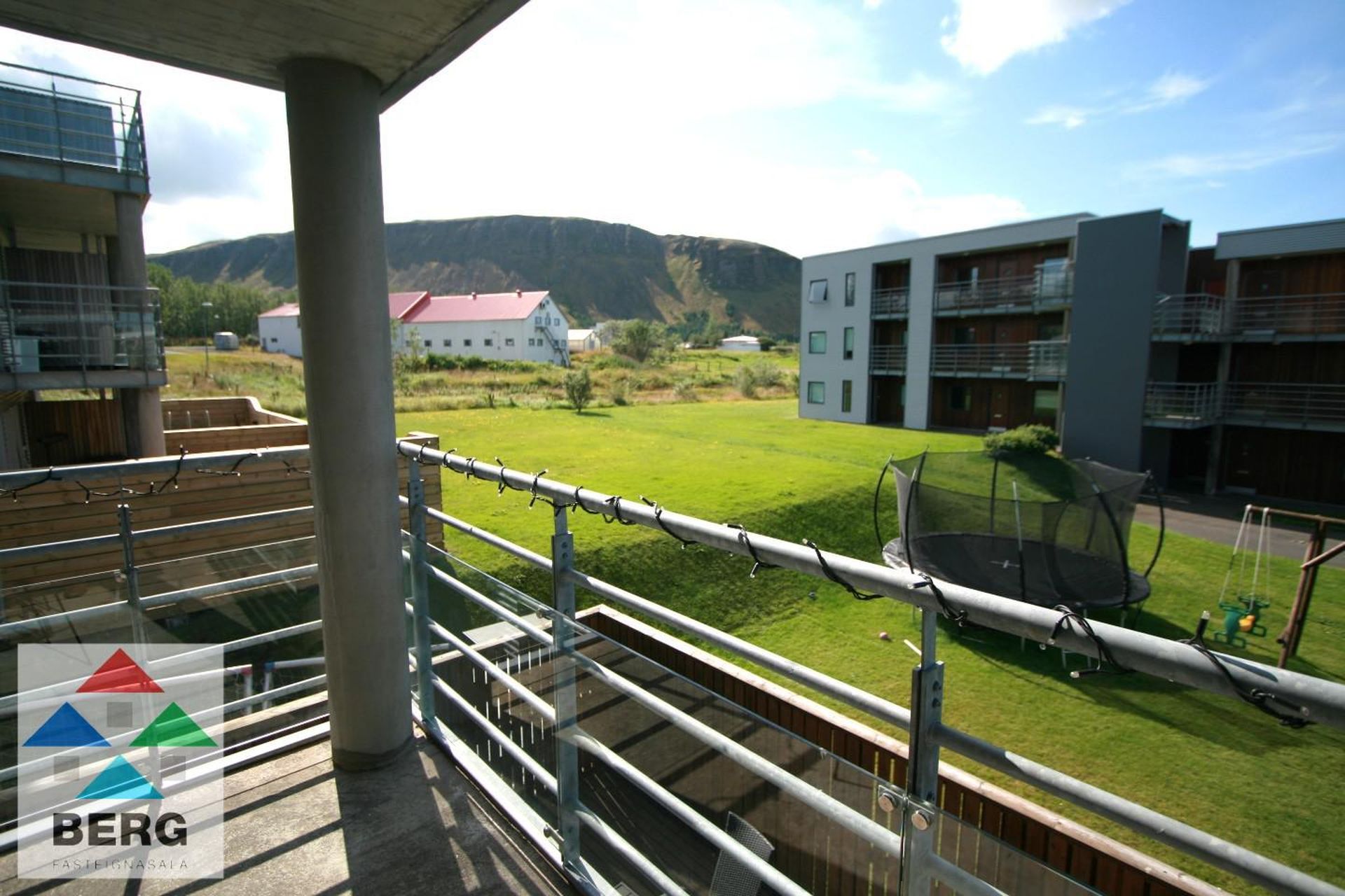 Klapparhlíð 24, 270 Mosfellsbær