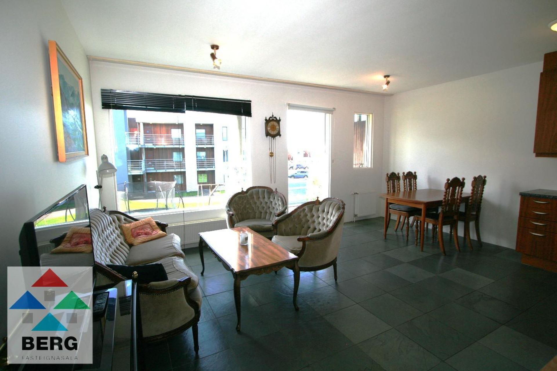 Klapparhlíð 24, 270 Mosfellsbær