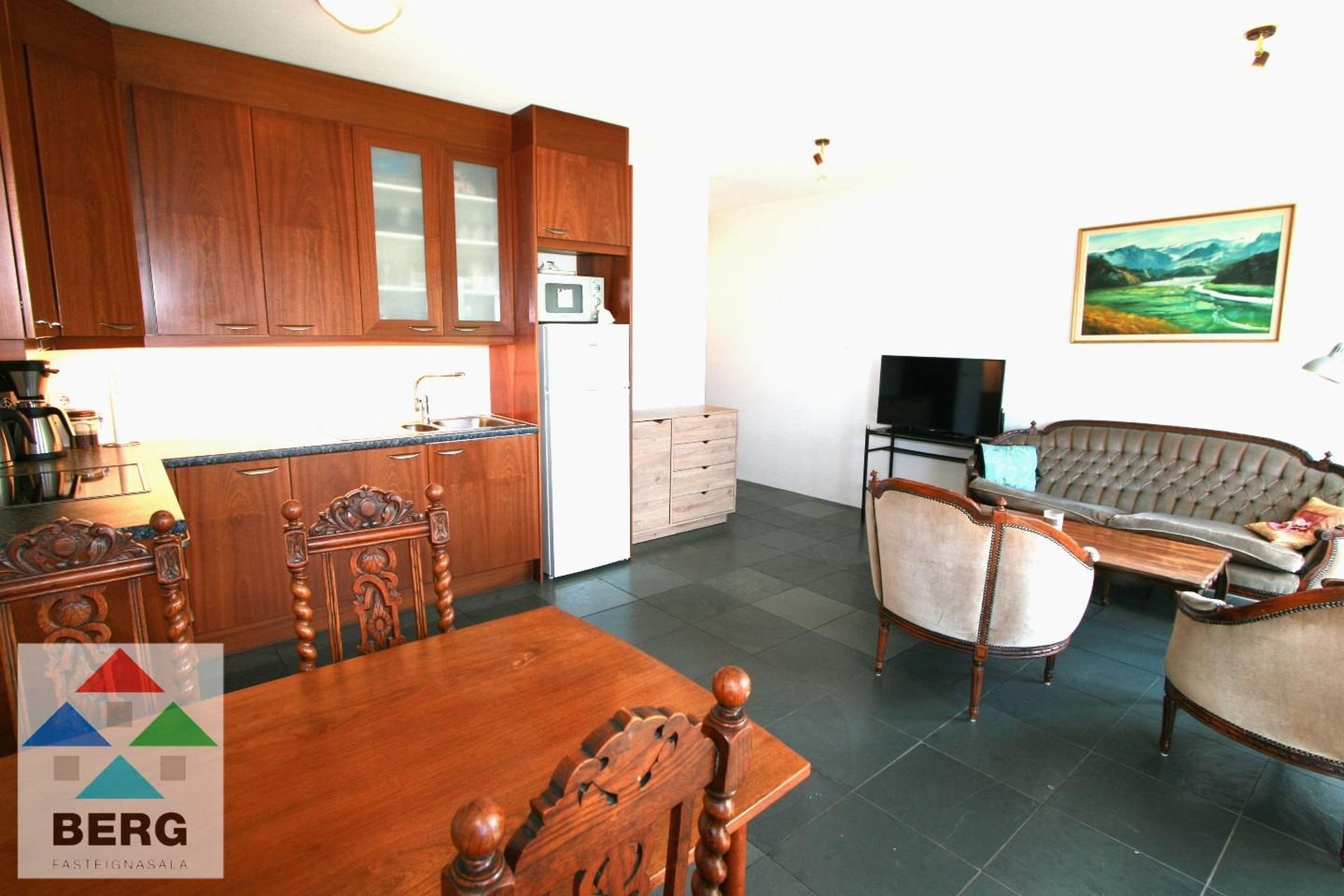 Klapparhlíð 24, 270 Mosfellsbær