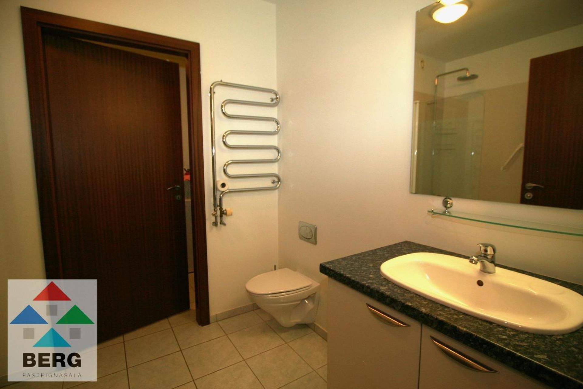 Klapparhlíð 24, 270 Mosfellsbær