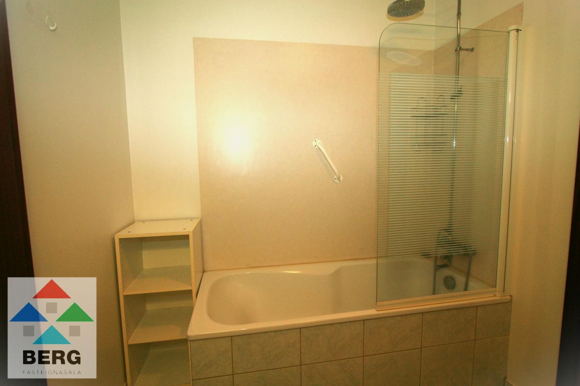 Klapparhlíð 24, 270 Mosfellsbær