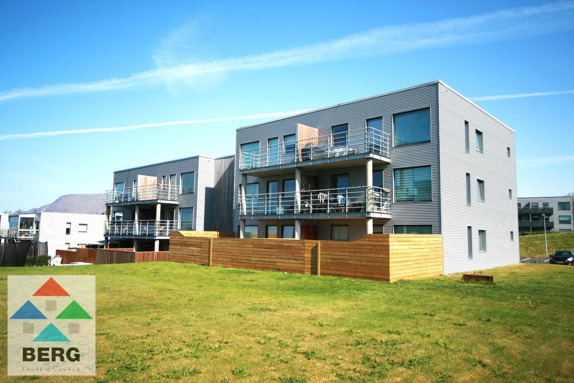 Klapparhlíð 24, 270 Mosfellsbær