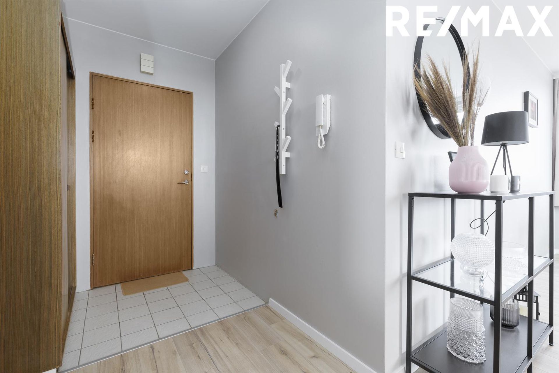Asparfell 8, 111 Reykjavík