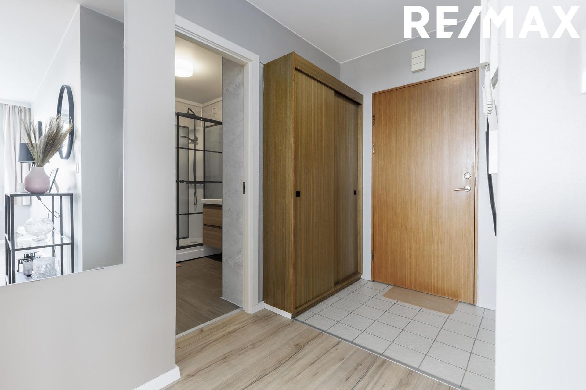 Asparfell 8, 111 Reykjavík