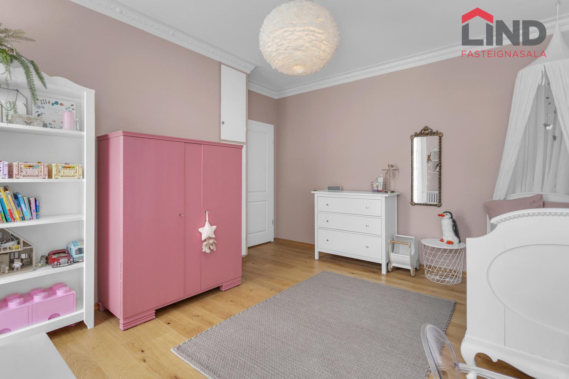 Flókagata 57, 105 Reykjavík