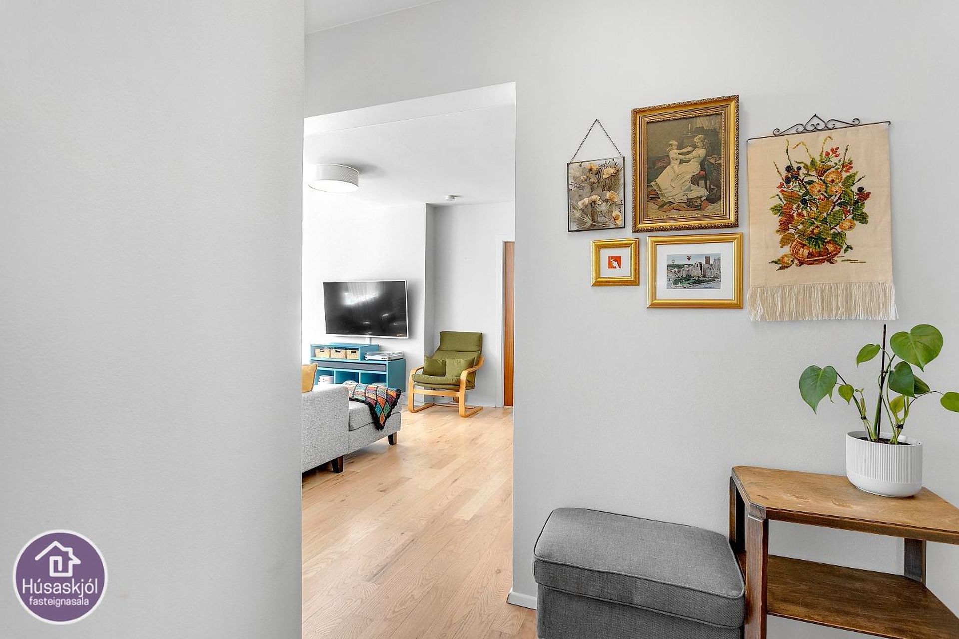 Sporðagrunn 7, 104 Reykjavík