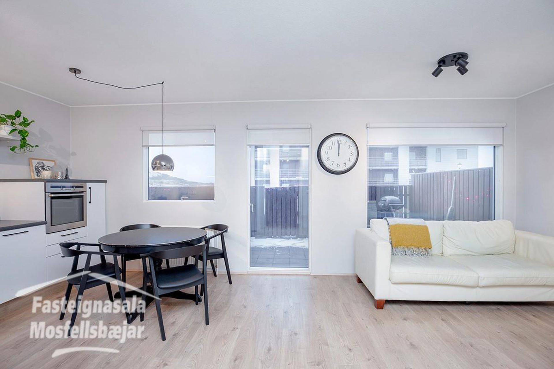 Klapparhlíð 24, 270 Mosfellsbær