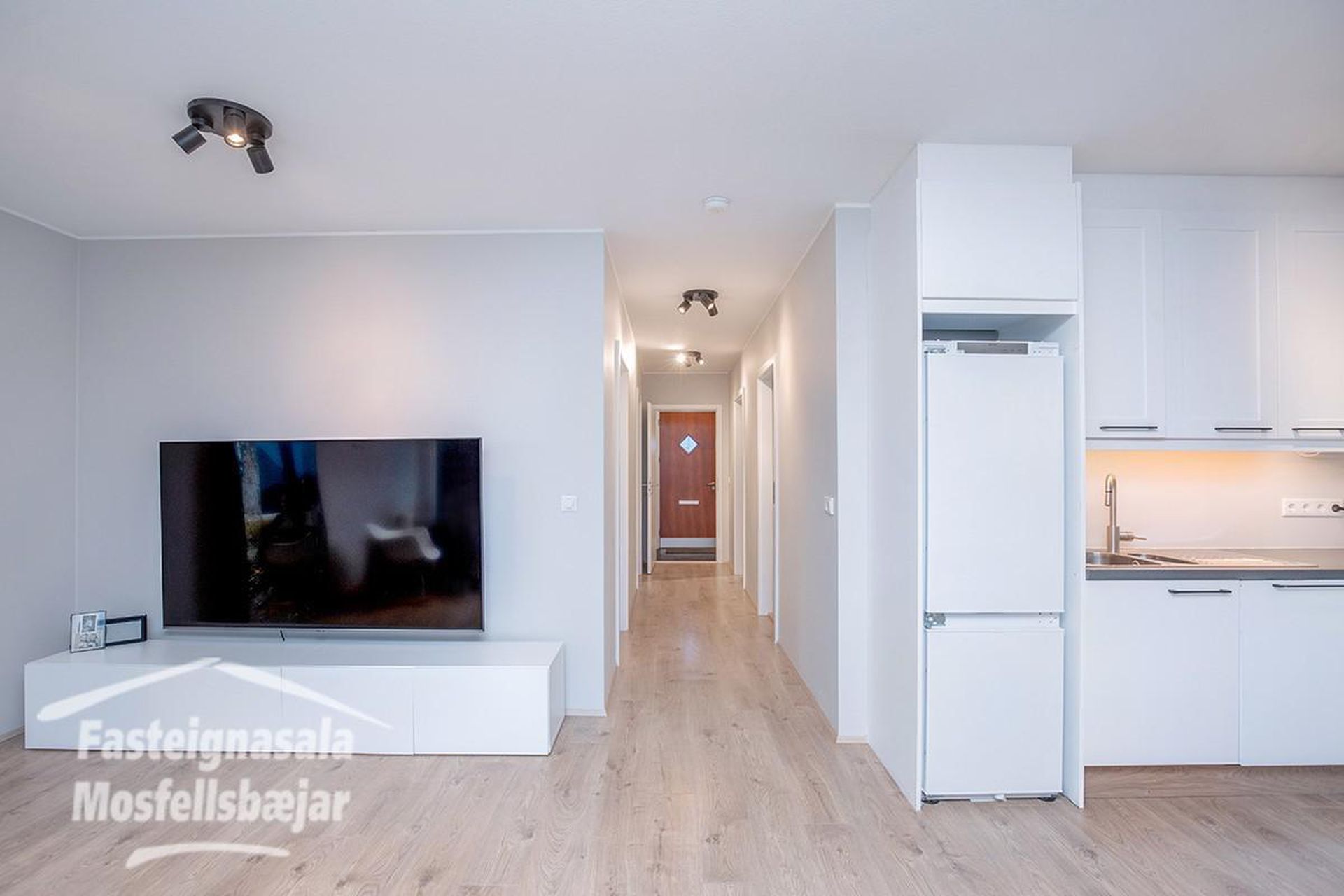 Klapparhlíð 24, 270 Mosfellsbær