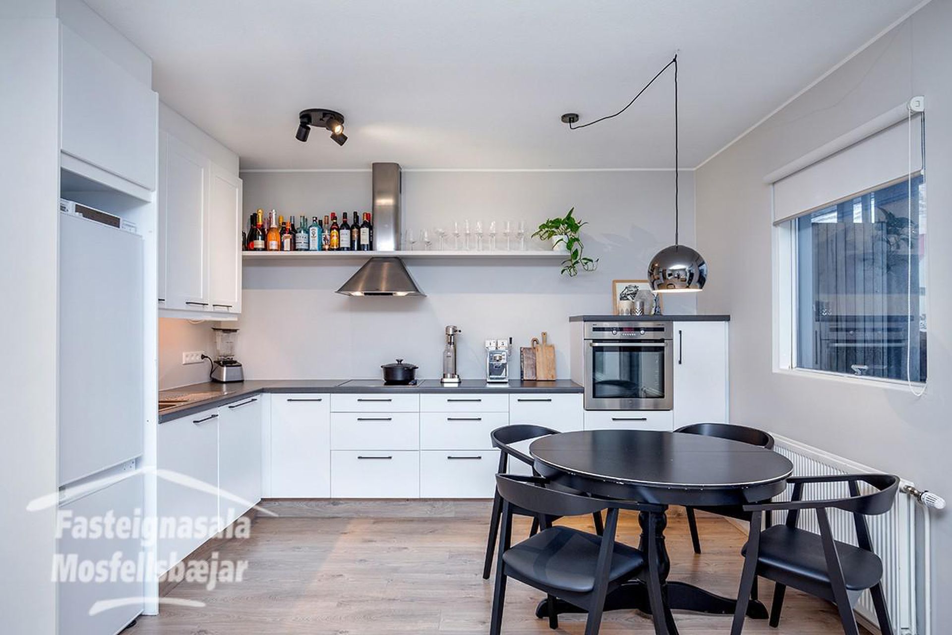 Klapparhlíð 24, 270 Mosfellsbær