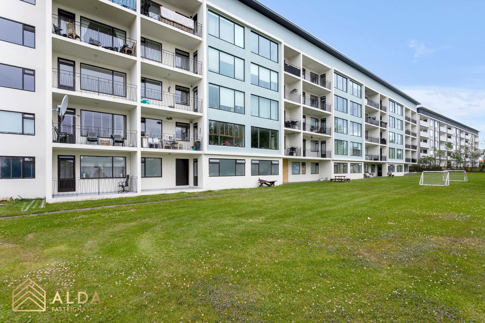 Kleppsvegur 40, 105 Reykjavík