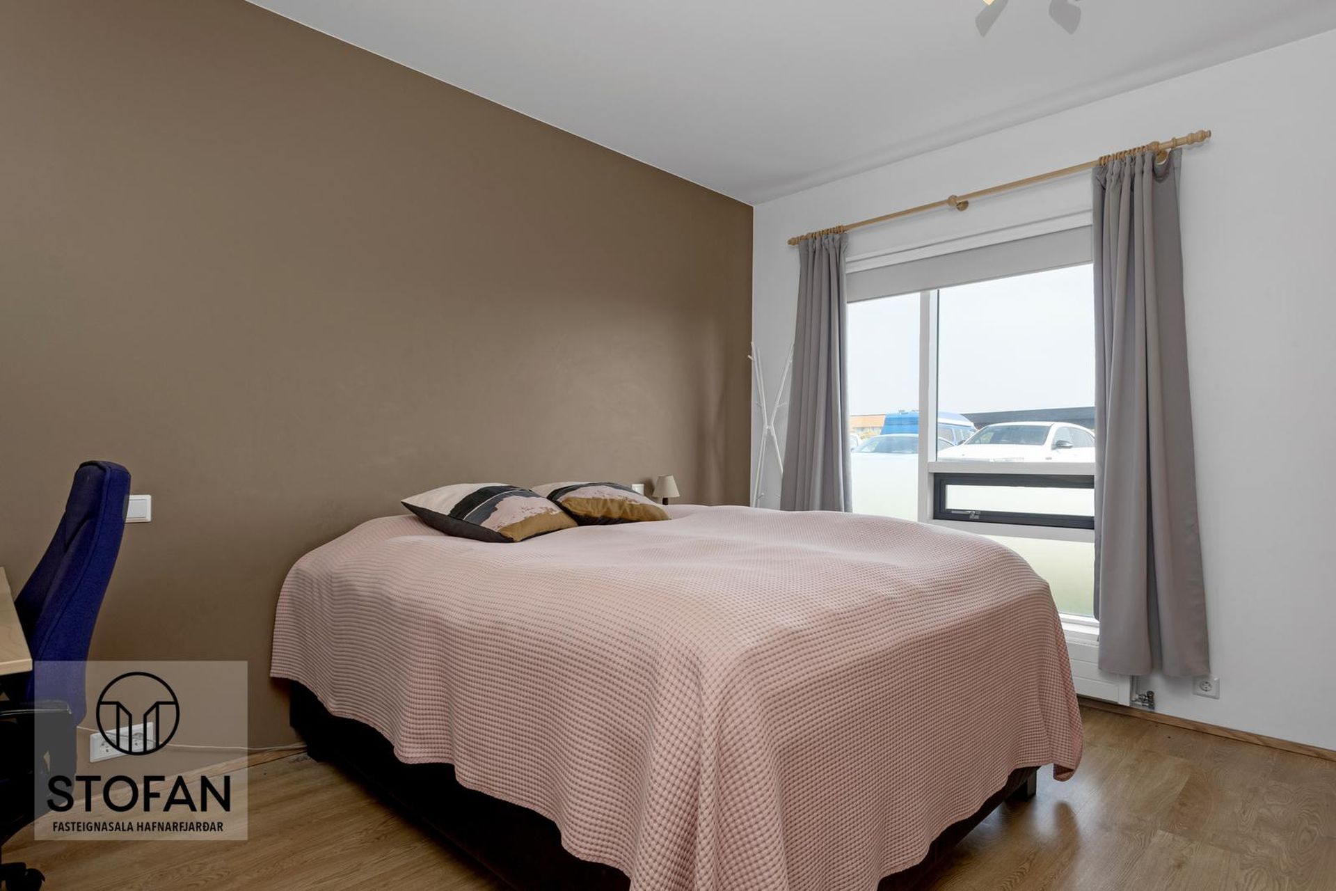 Helluvað 13, 110 Reykjavík