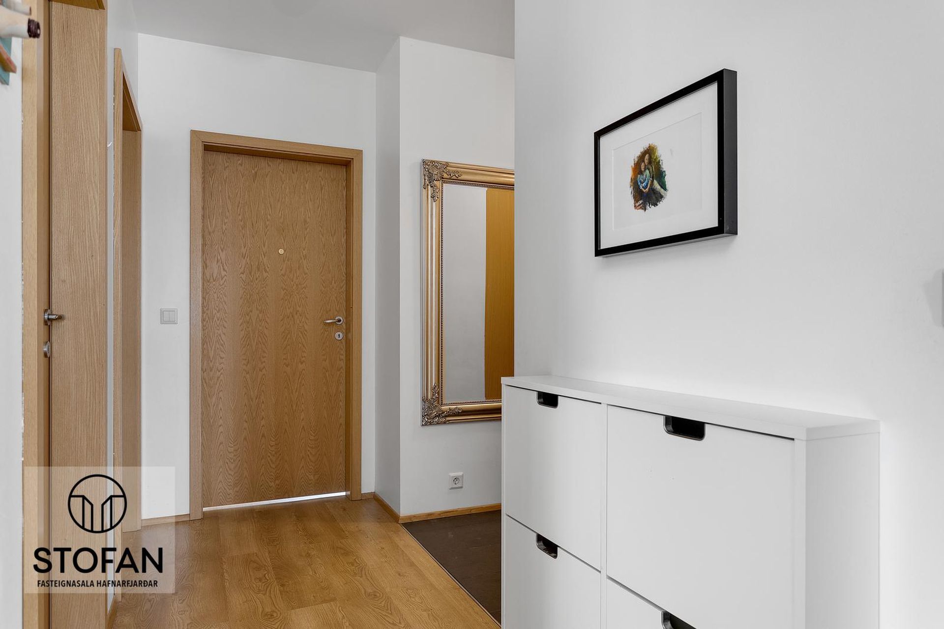 Helluvað 13, 110 Reykjavík