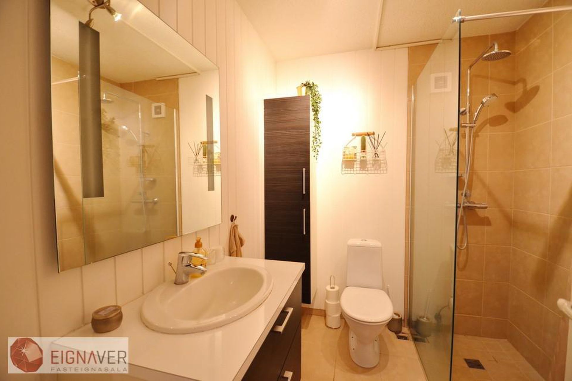 Sunnuhlíð 21, 603 Akureyri