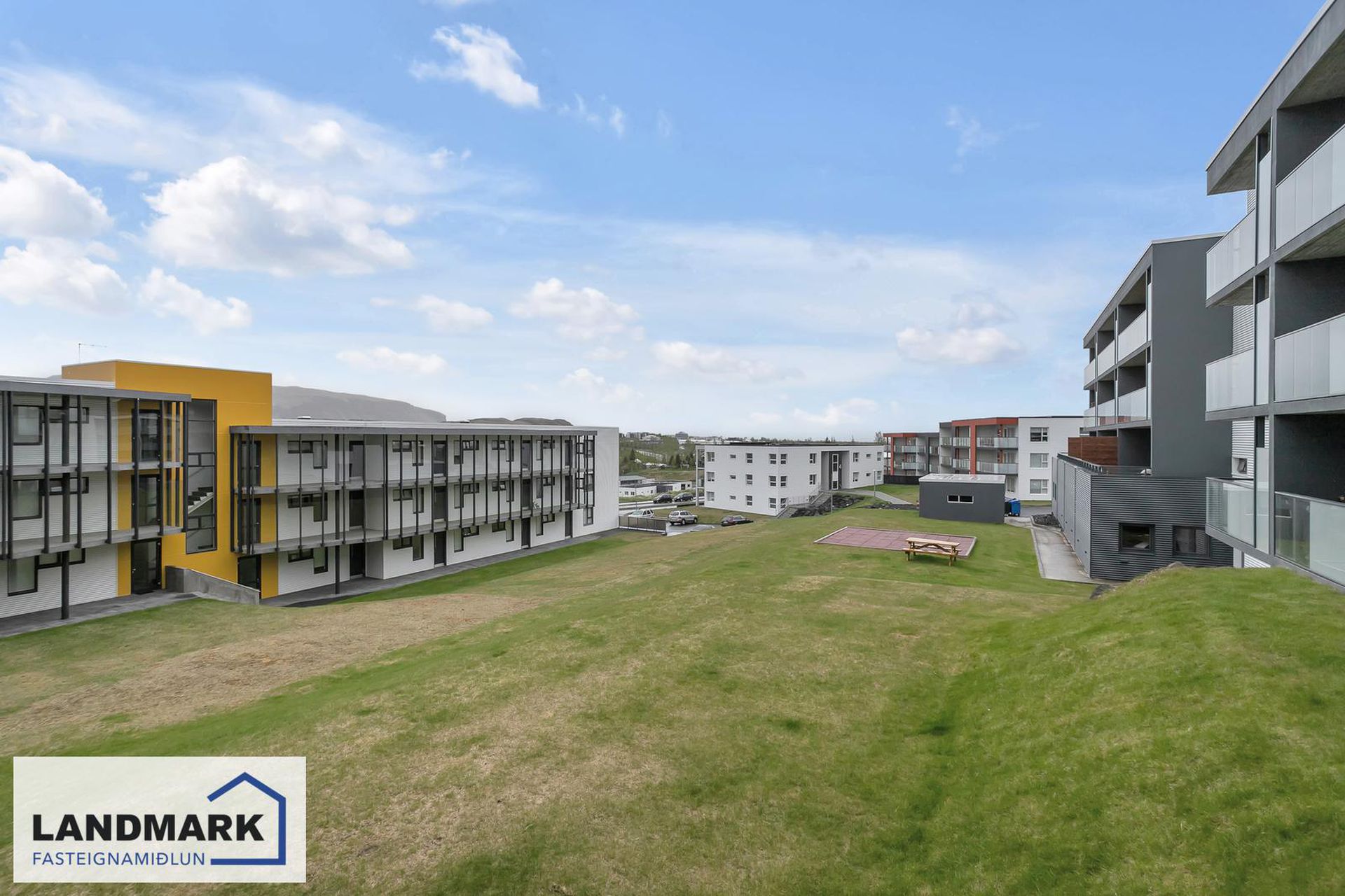 Gerplustræti 8, 270 Mosfellsbær