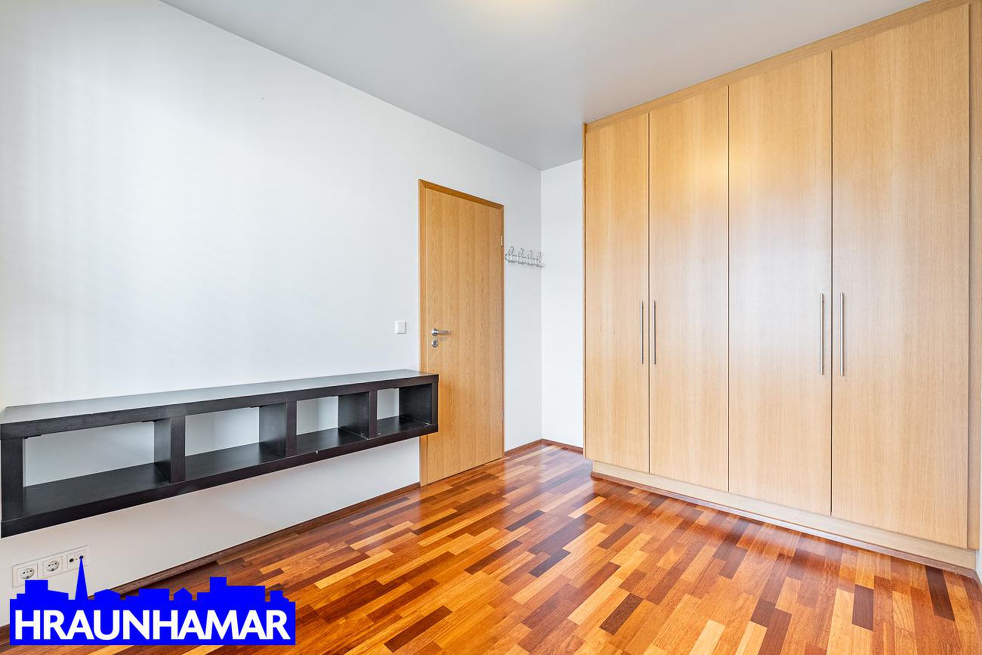 Lækjargata 28, 220 Hafnarfjörður