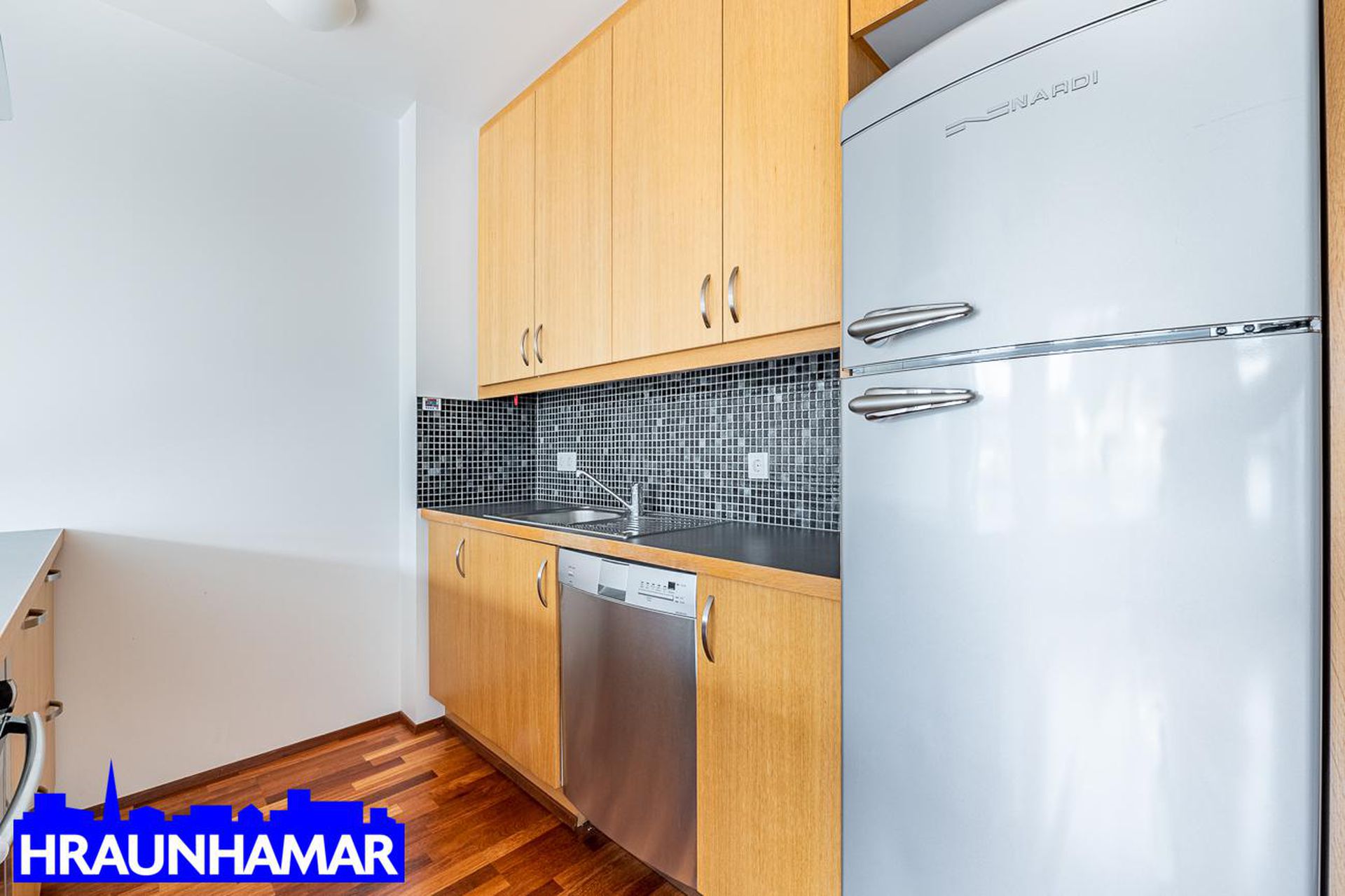 Lækjargata 28, 220 Hafnarfjörður