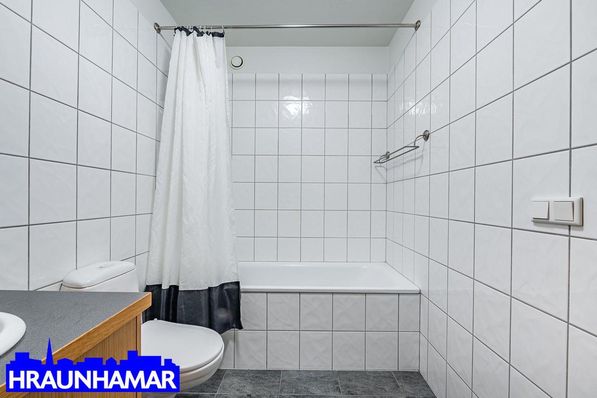 Lækjargata 28, 220 Hafnarfjörður