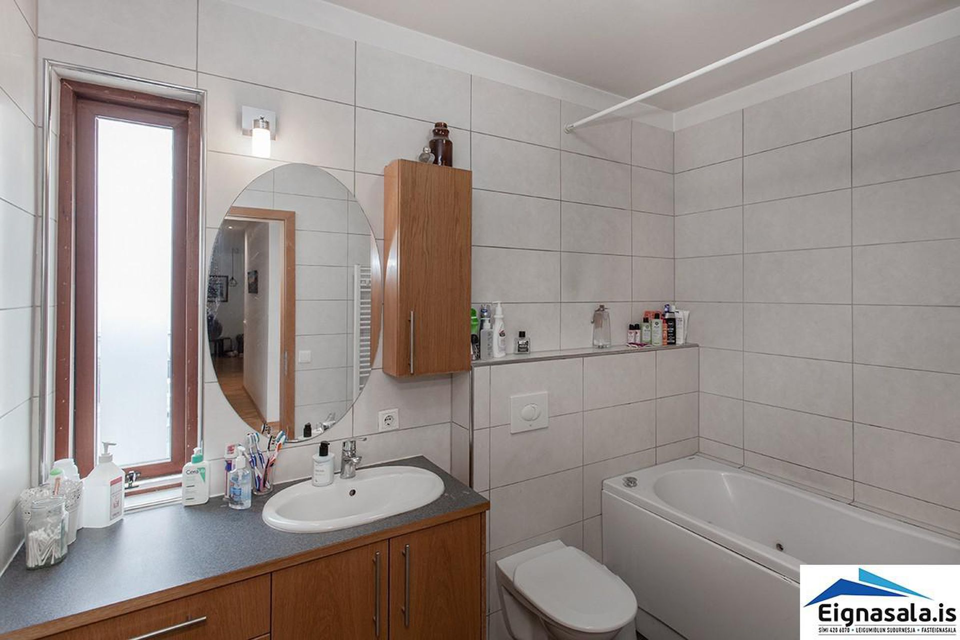 Tjarnabakki 8, 260 Reykjanesbær