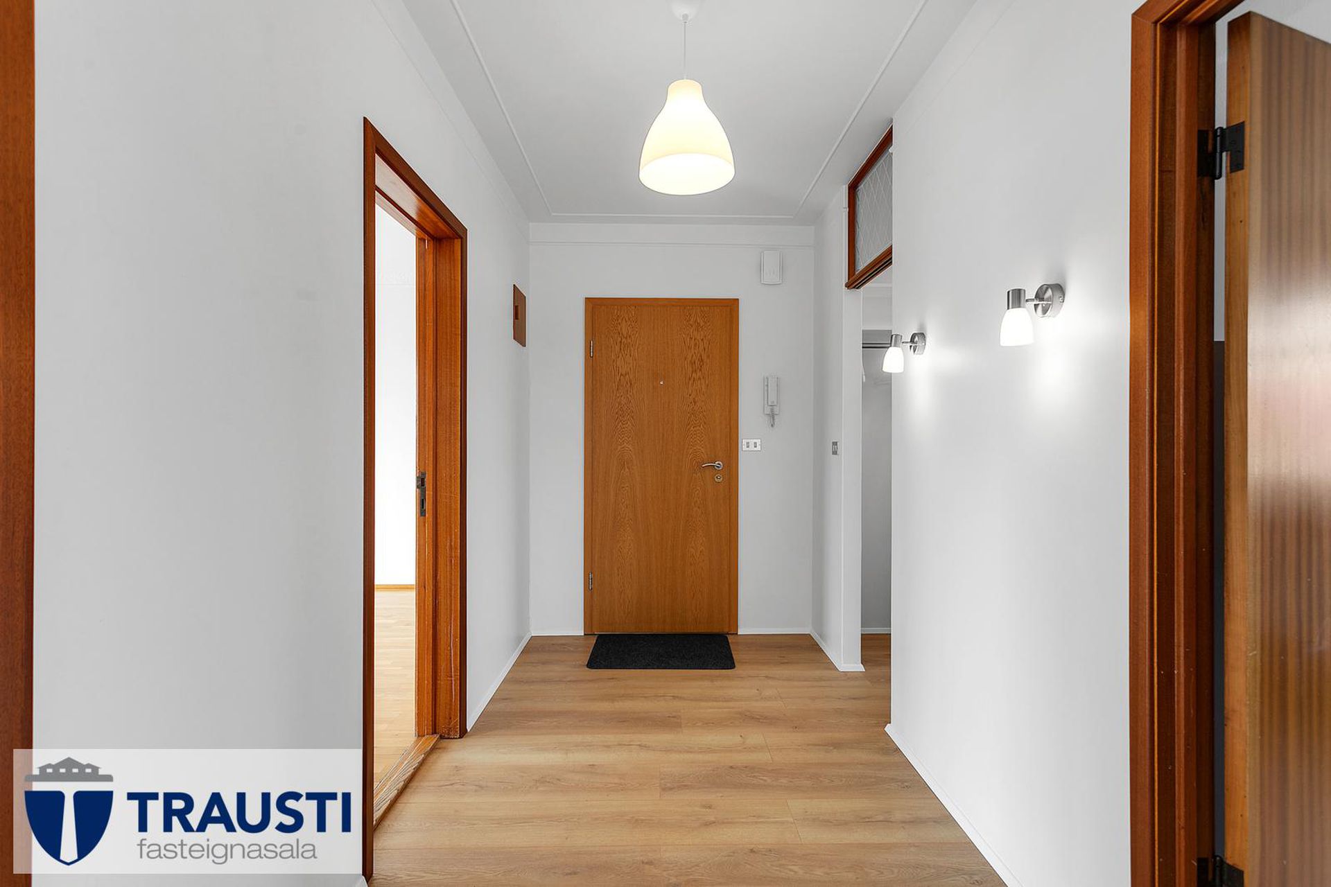 Hjarðarhagi 64, 107 Reykjavík