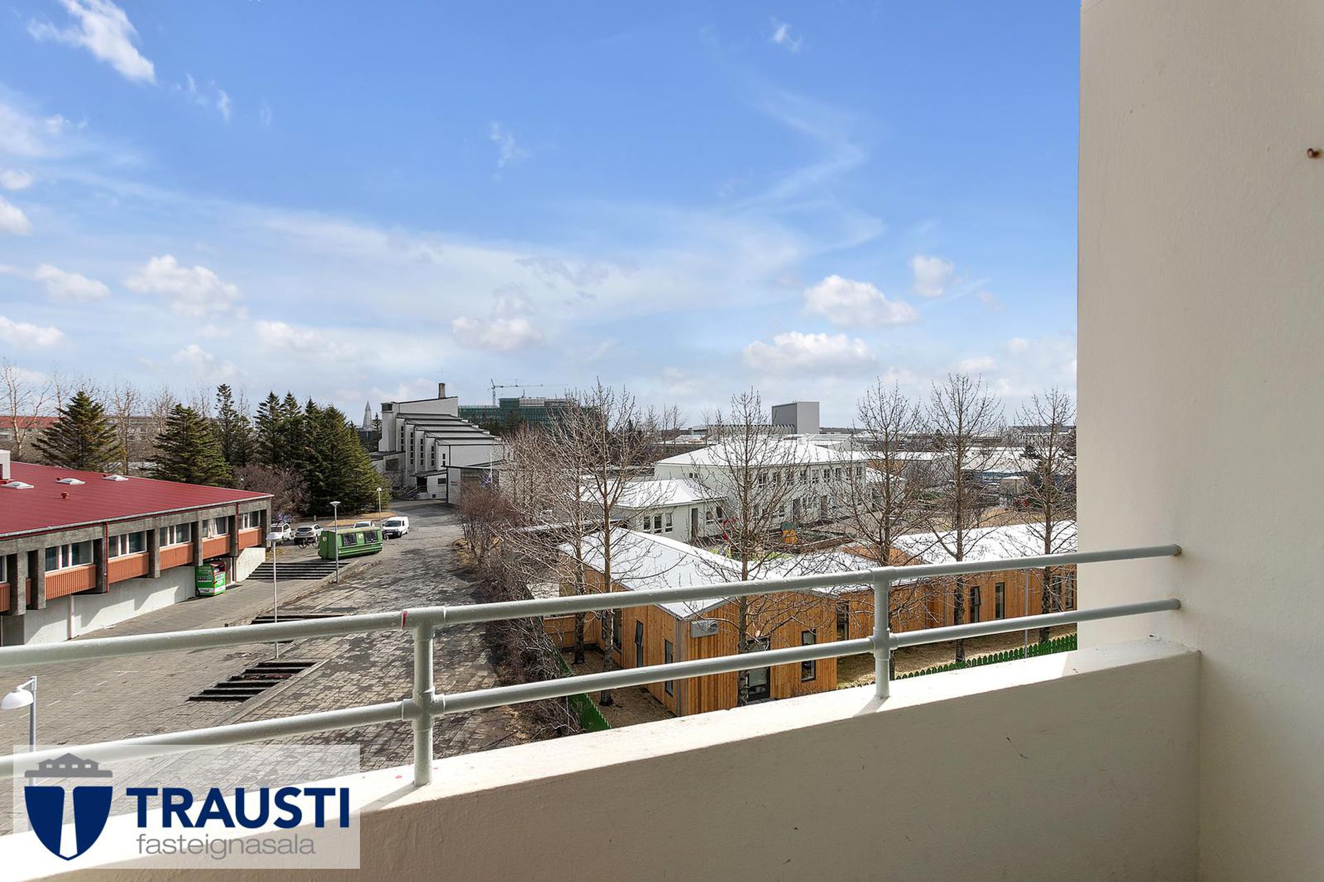 Hjarðarhagi 64, 107 Reykjavík