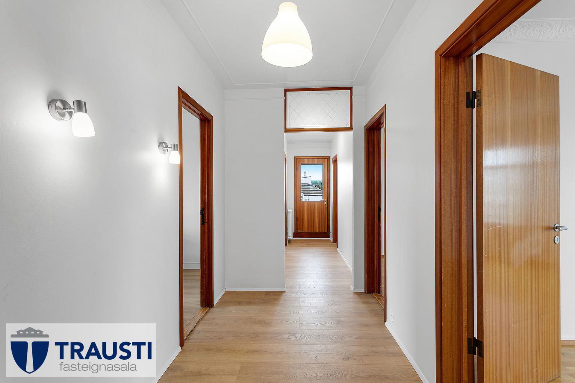 Hjarðarhagi 64, 107 Reykjavík