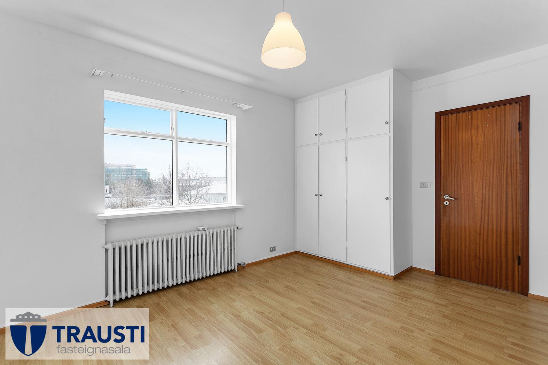 Hjarðarhagi 64, 107 Reykjavík