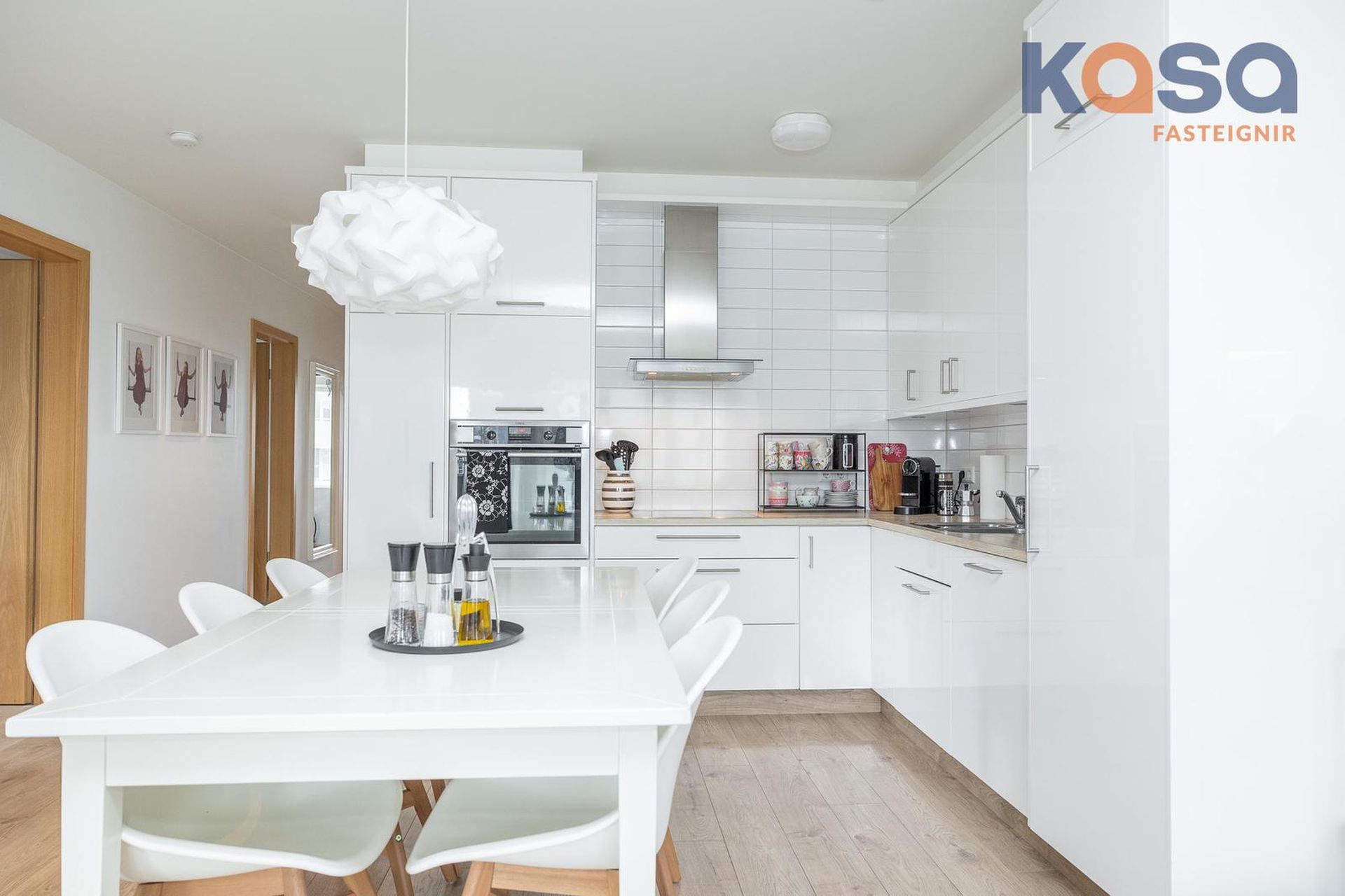 Kjarnagata 37, 600 Akureyri