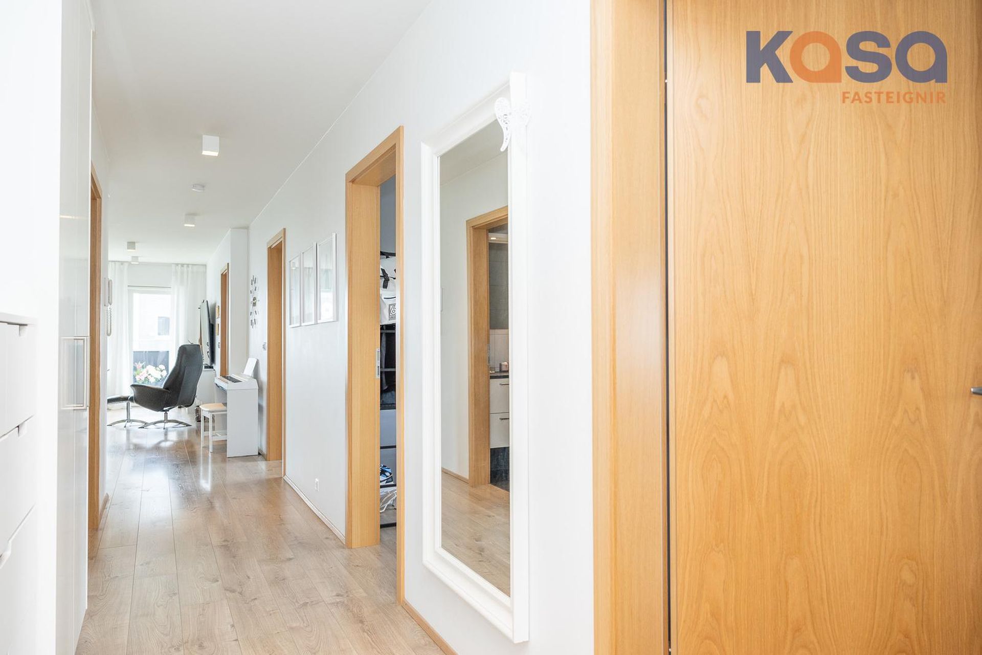Kjarnagata 37, 600 Akureyri
