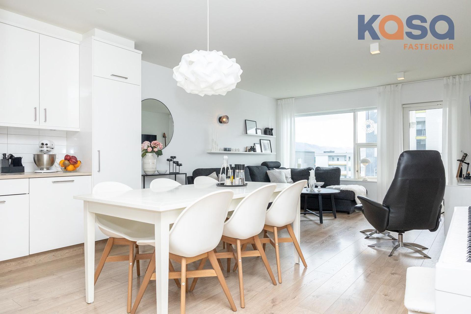 Kjarnagata 37, 600 Akureyri