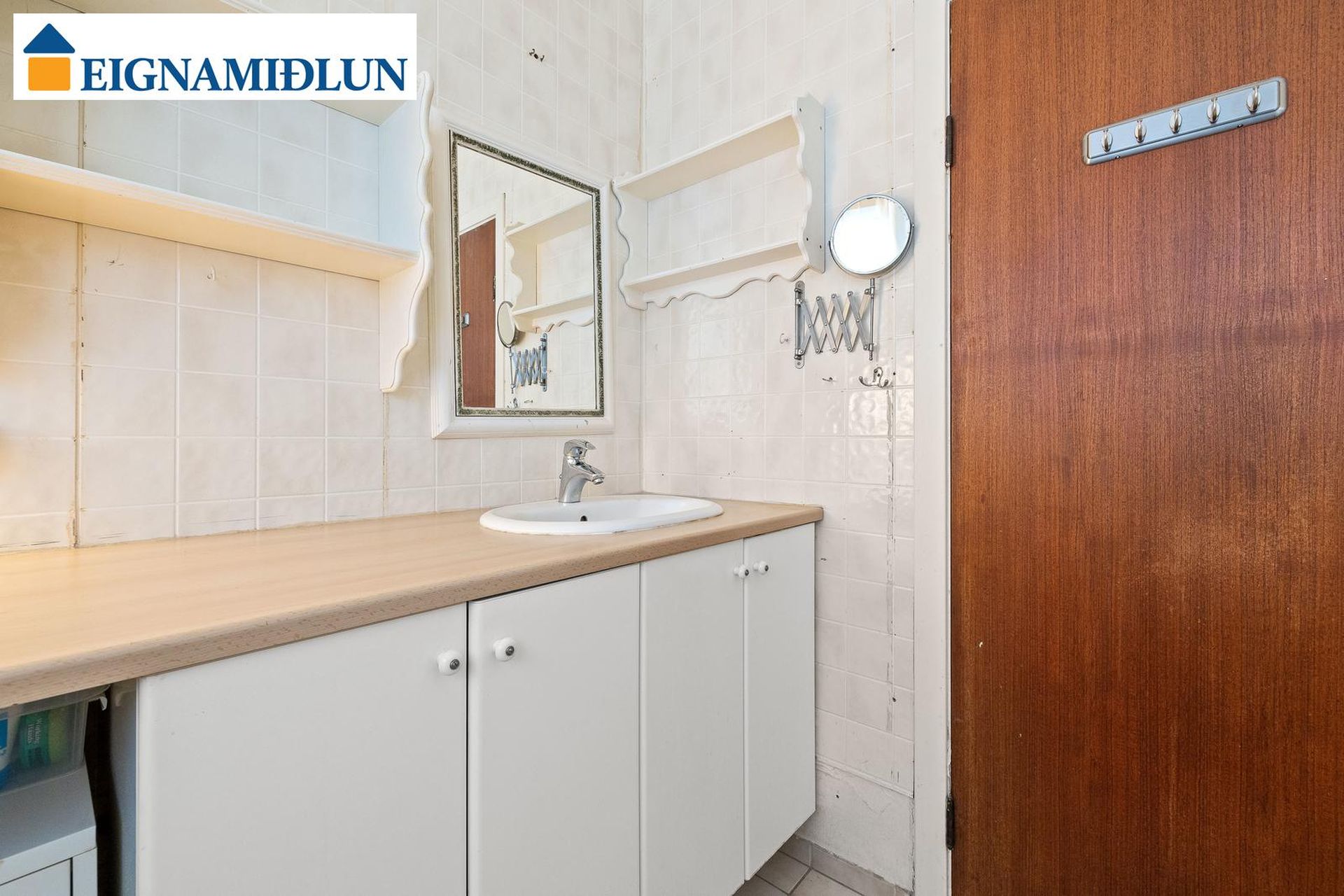 Gnoðarvogur 82 - 0001, 104 Reykjavík