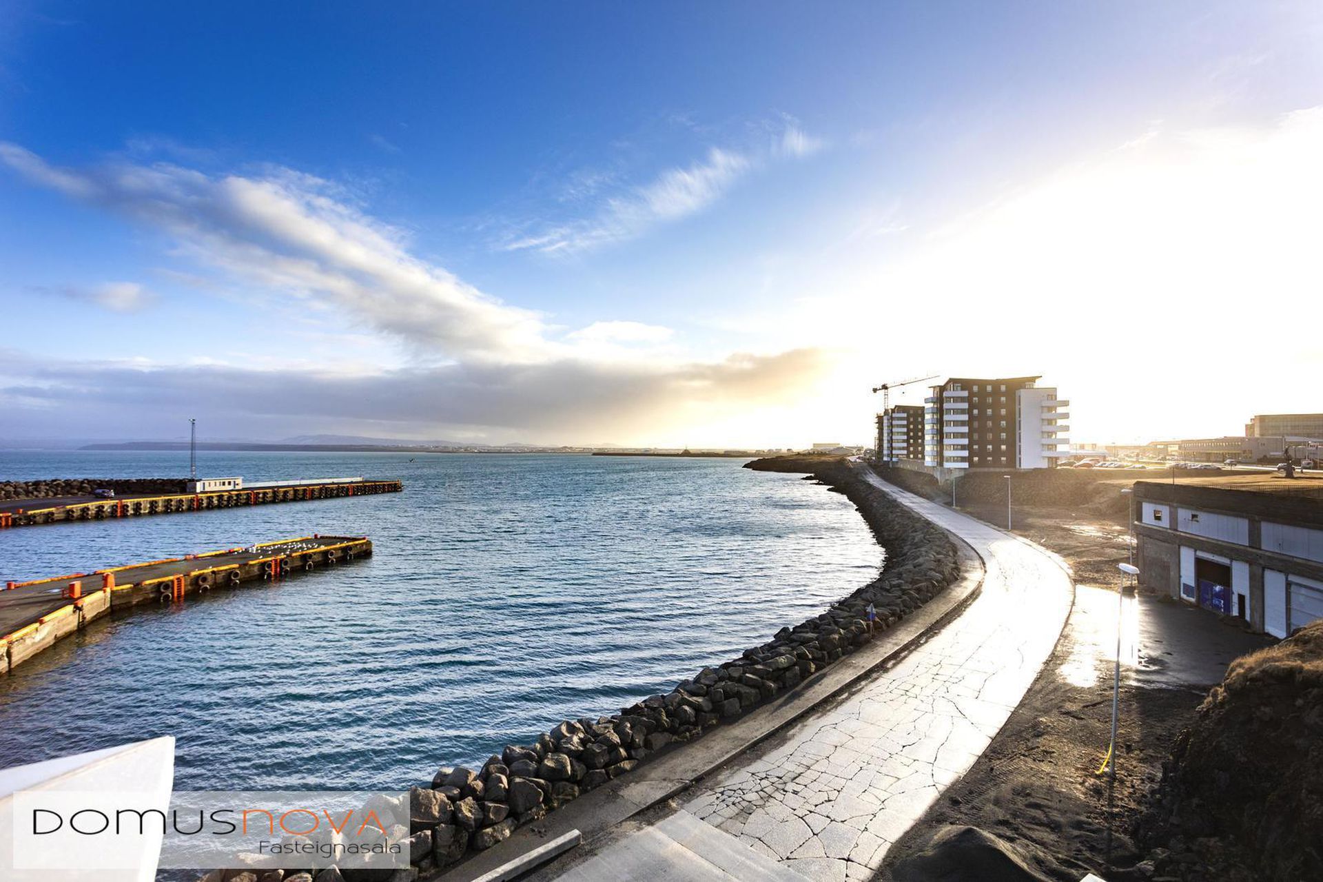 Víkurbraut 17, 230 Reykjanesbær