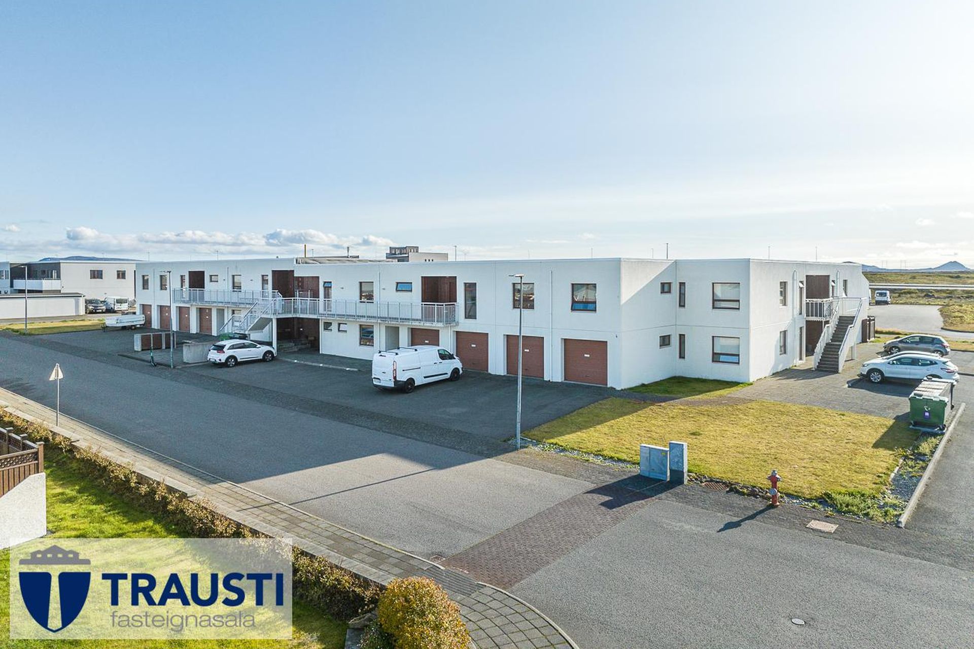Tjarnabakki 4, 260 Reykjanesbær