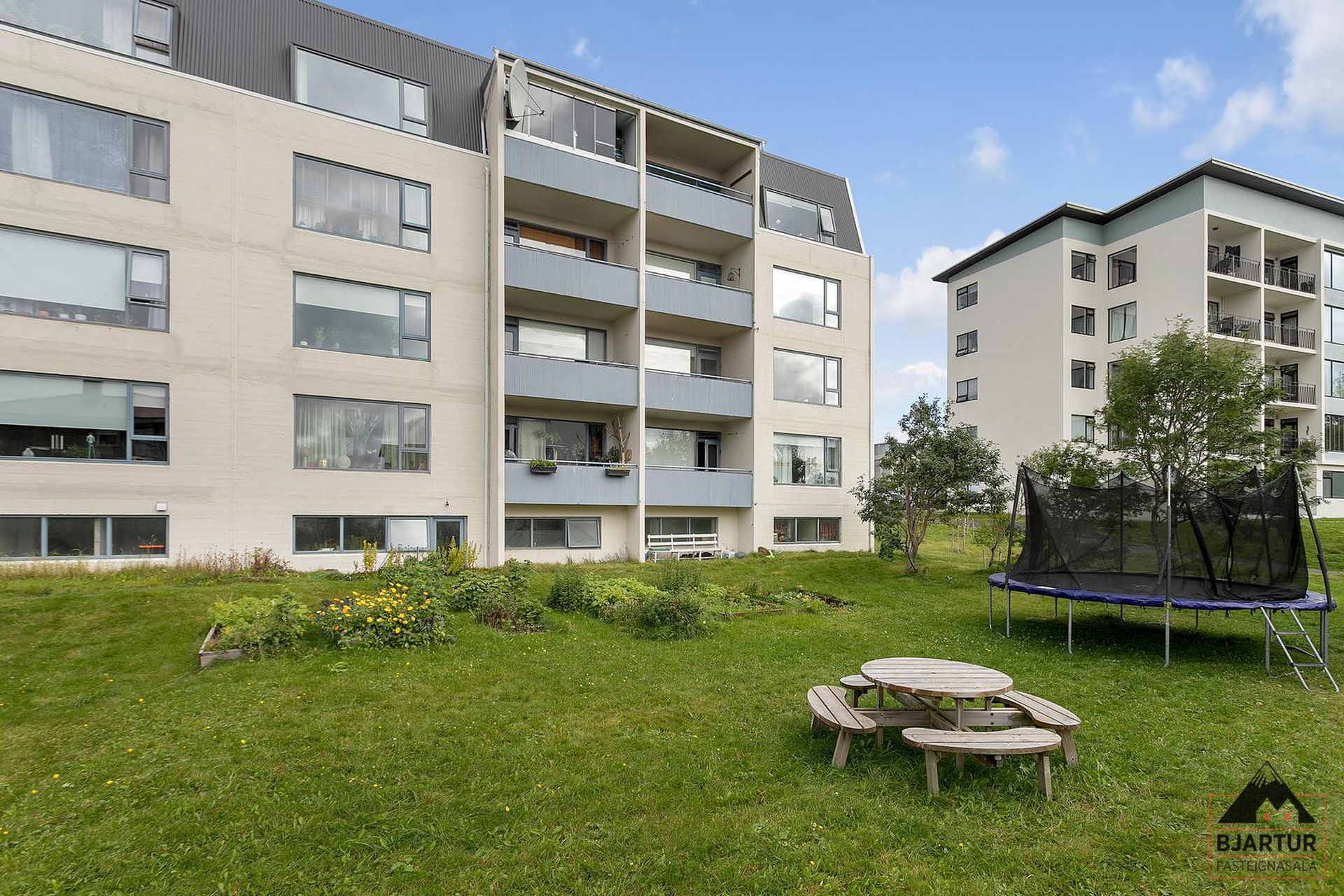 Kleppsvegur 38, 105 Reykjavík