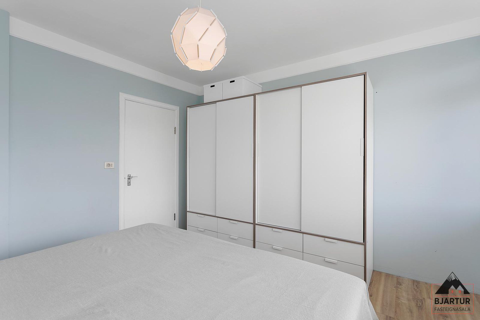 Kleppsvegur 38, 105 Reykjavík