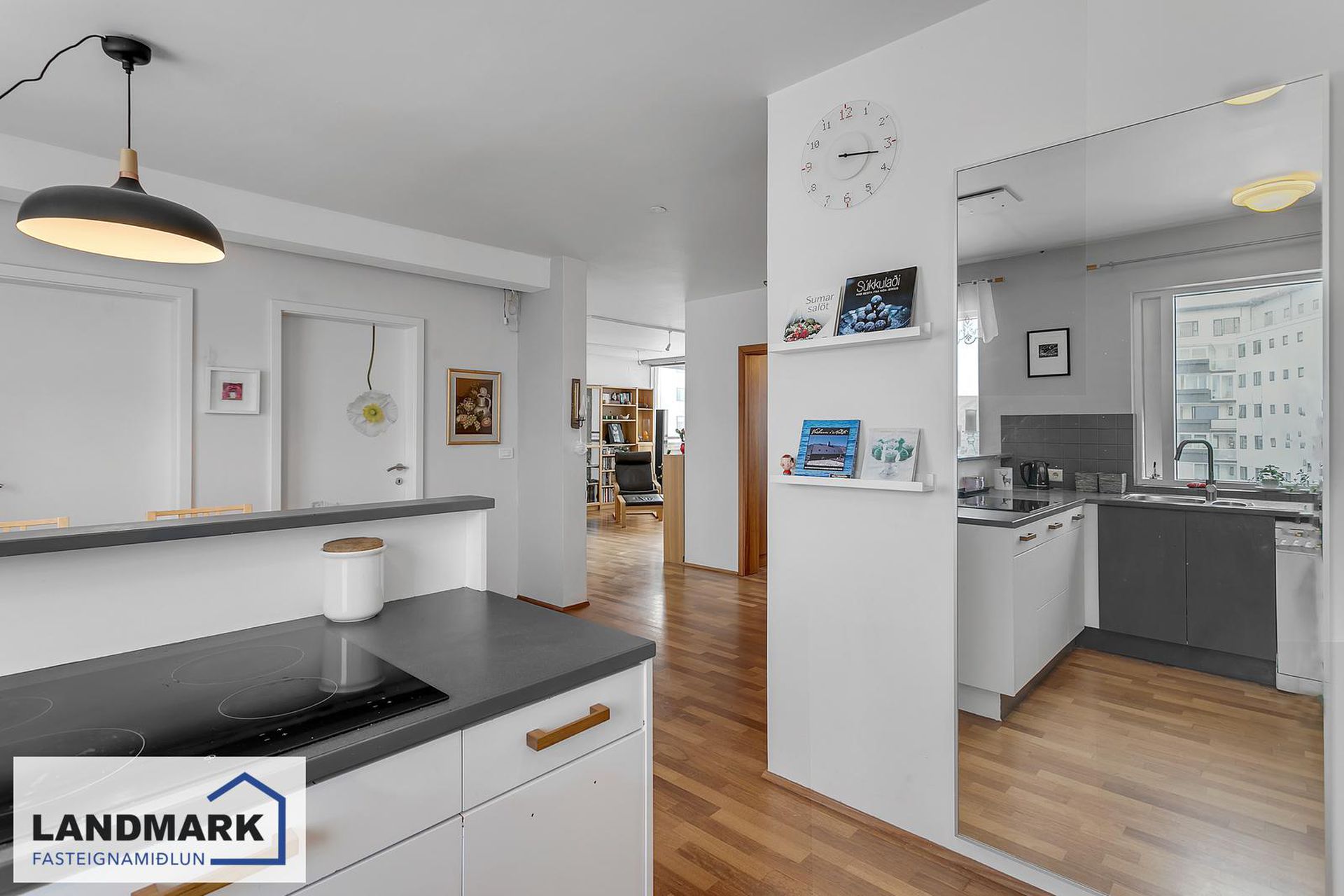 Sólheimar 27, 104 Reykjavík