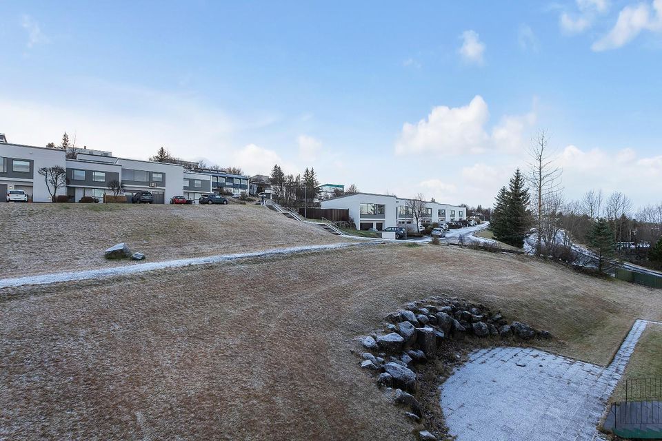 Lundarbrekka 2, 200 Kópavogur