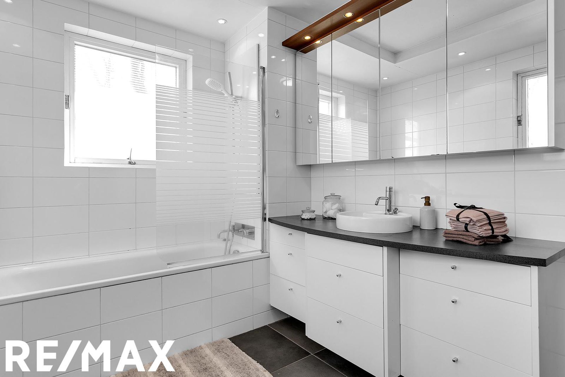 Efstasund 70 - 0101, 104 Reykjavík