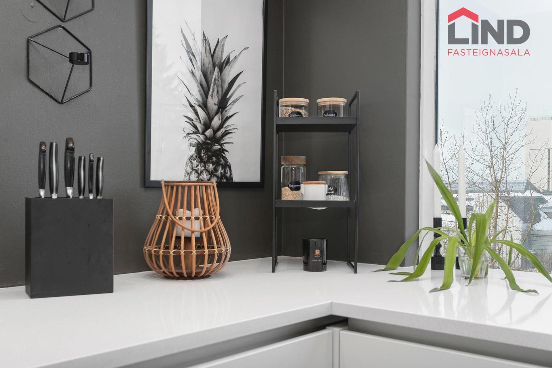 Hvassaleiti 30, 103 Reykjavík