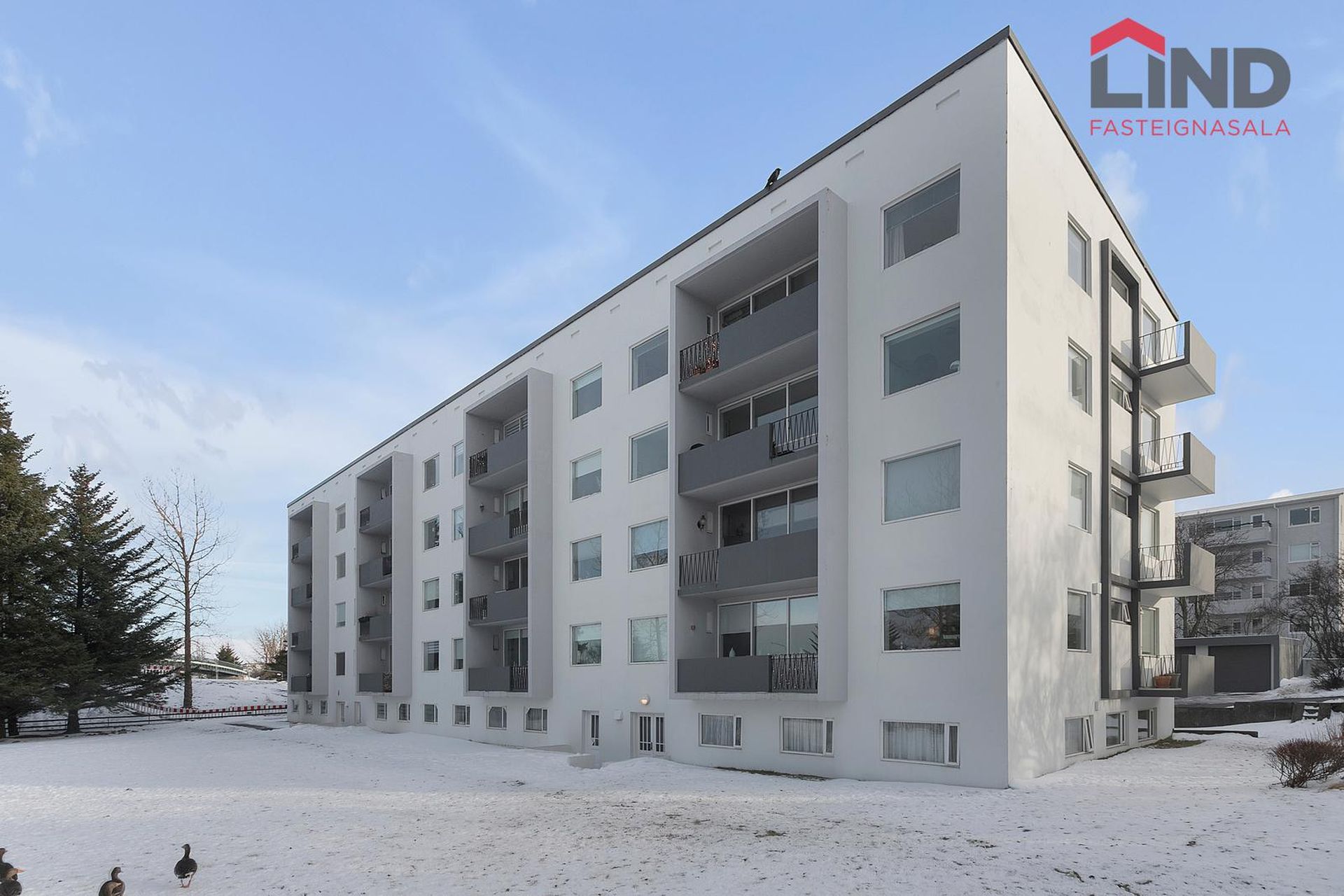 Hvassaleiti 30, 103 Reykjavík