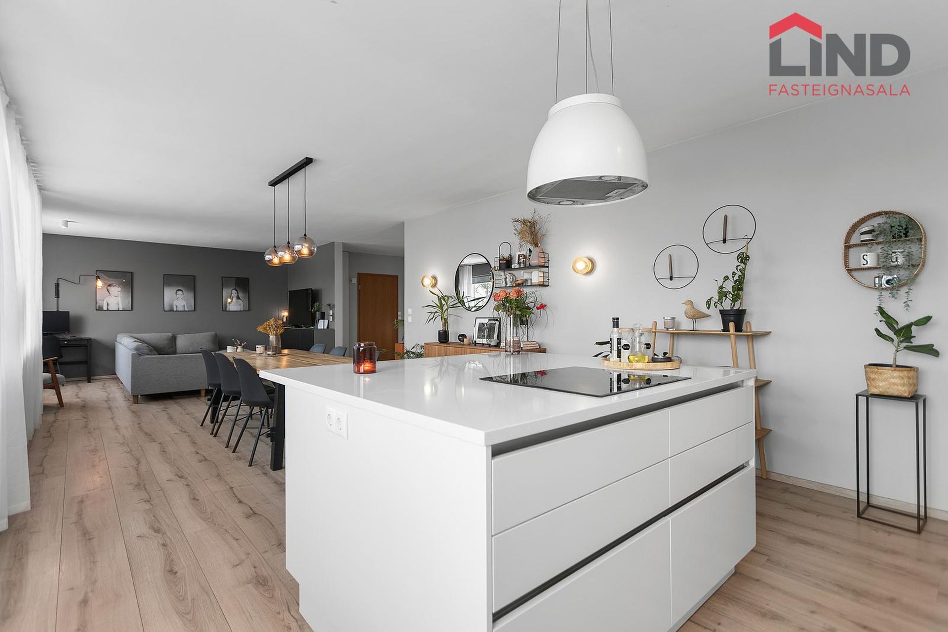 Hvassaleiti 30, 103 Reykjavík