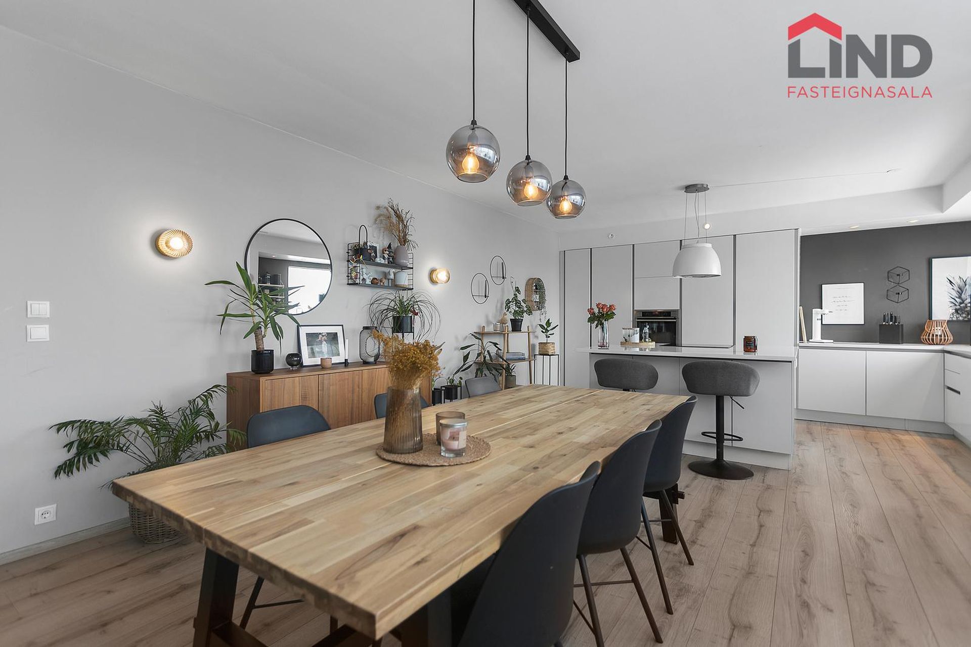 Hvassaleiti 30, 103 Reykjavík